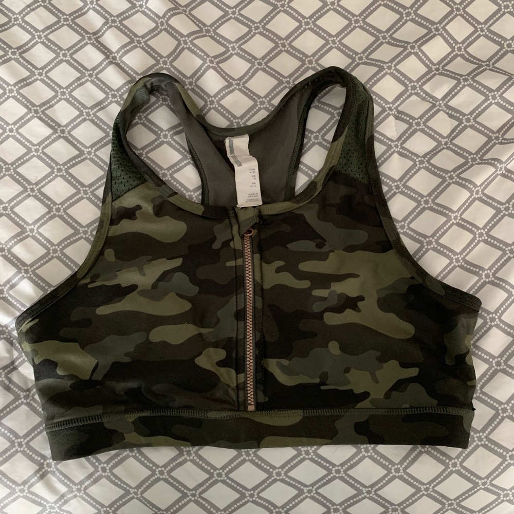 Mondetta camo sports bra